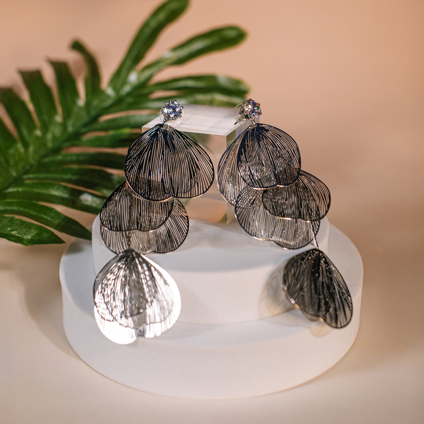Aretes largos de hoja
