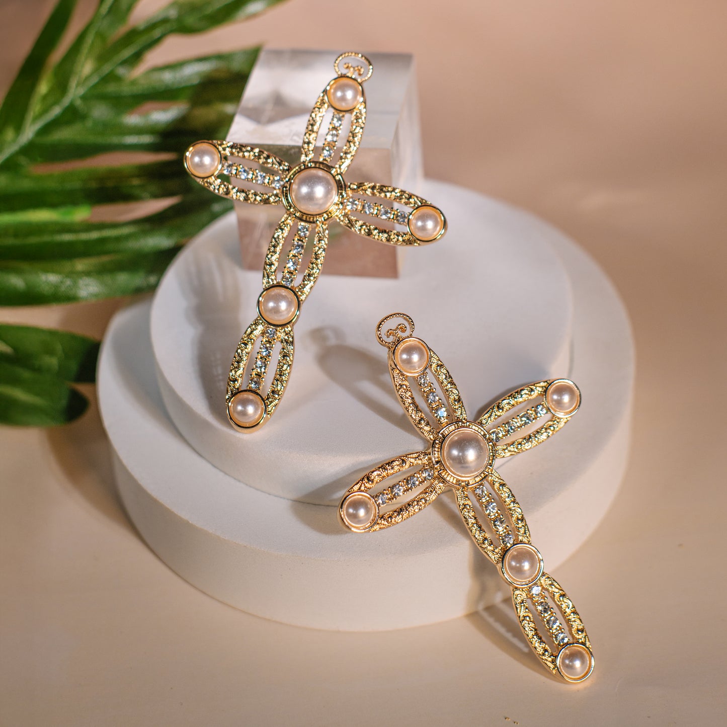 Aretes cruz