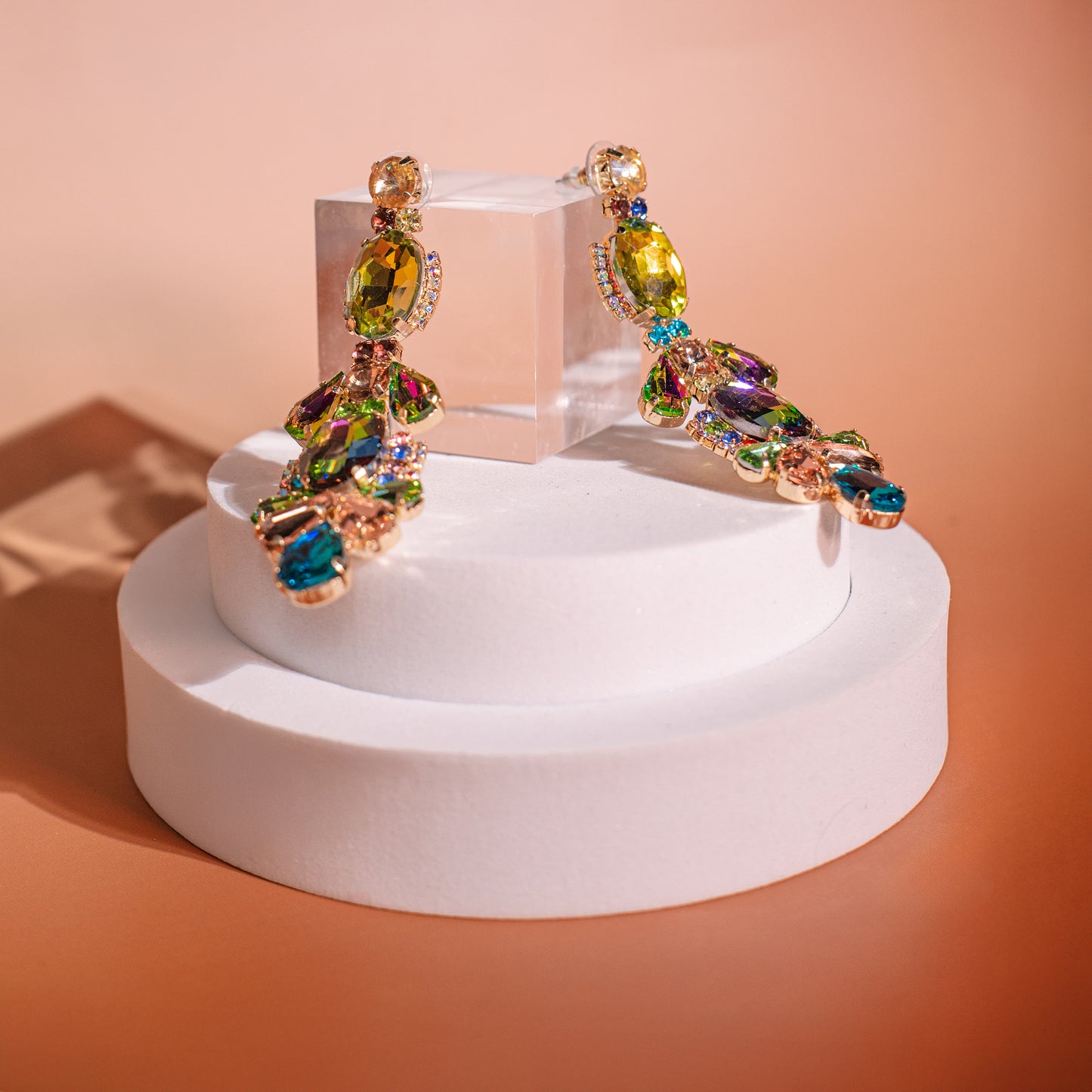 Aretes largos coloridos
