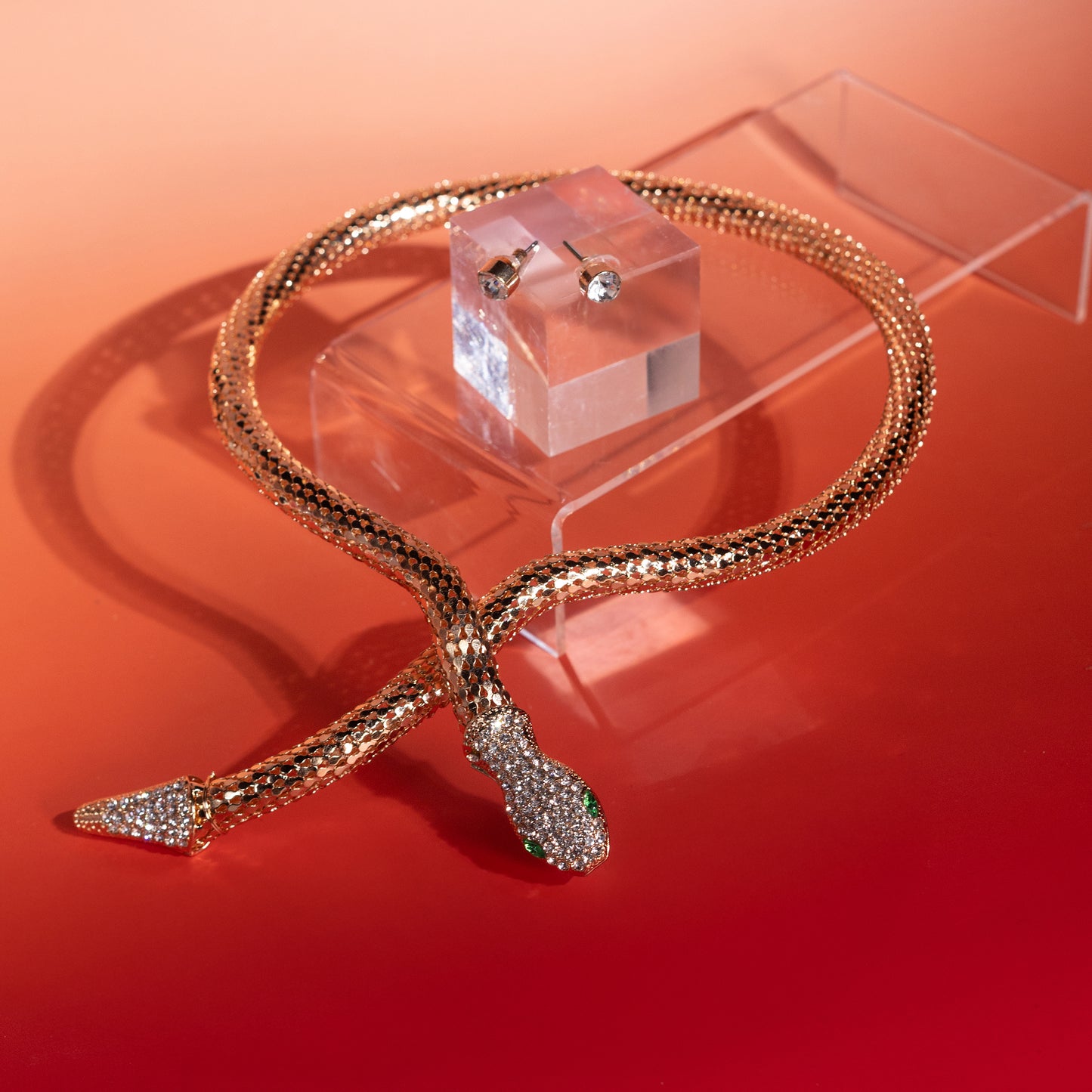 collar de serpiente