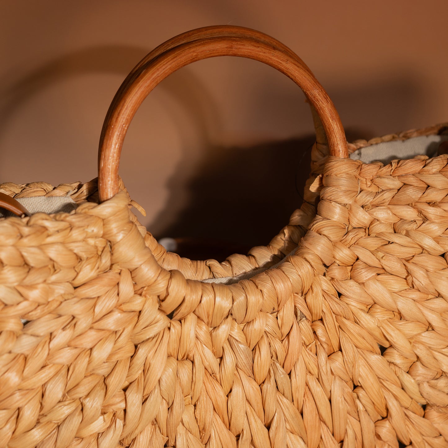 Bolso de mano de paja