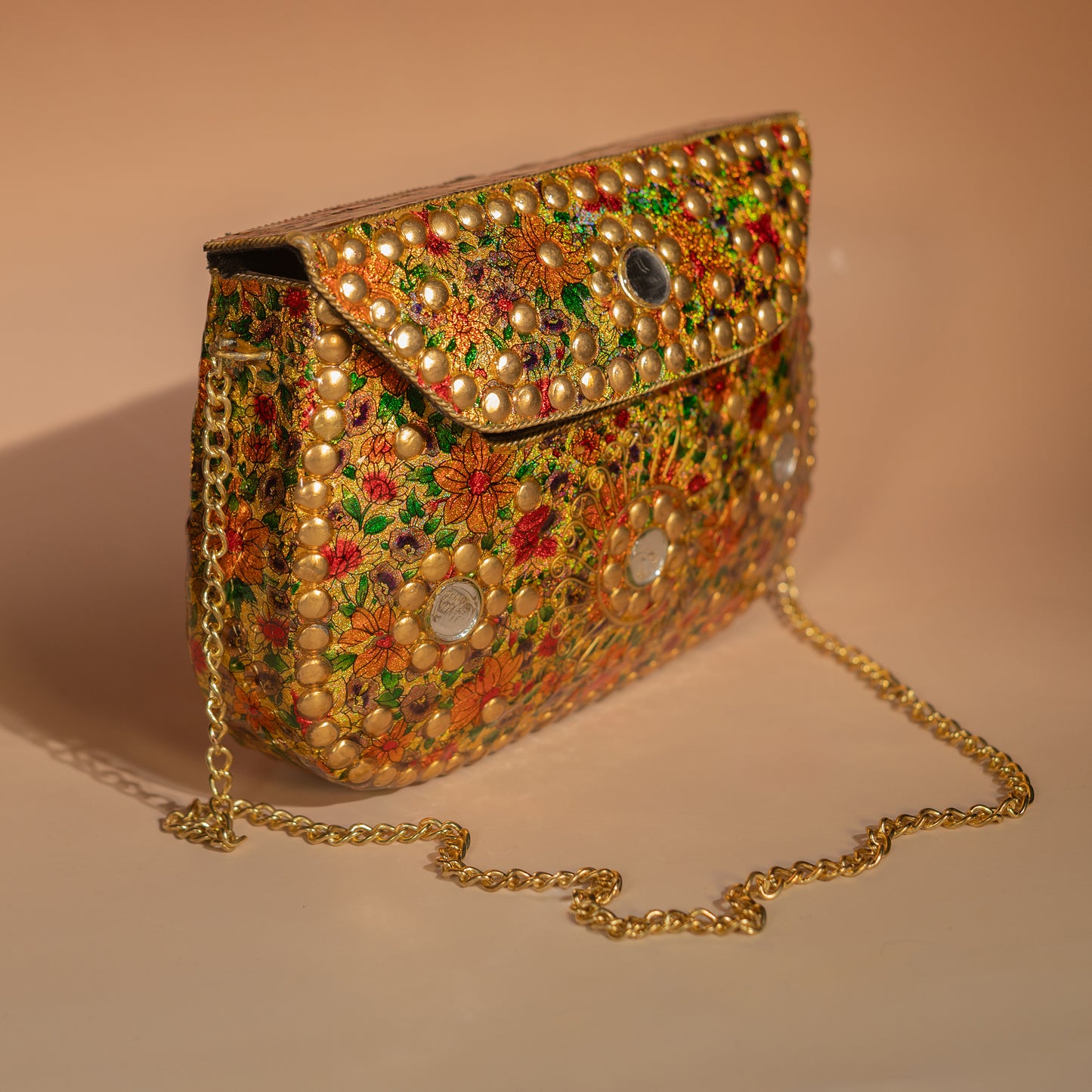 Bolso crossbody metálico