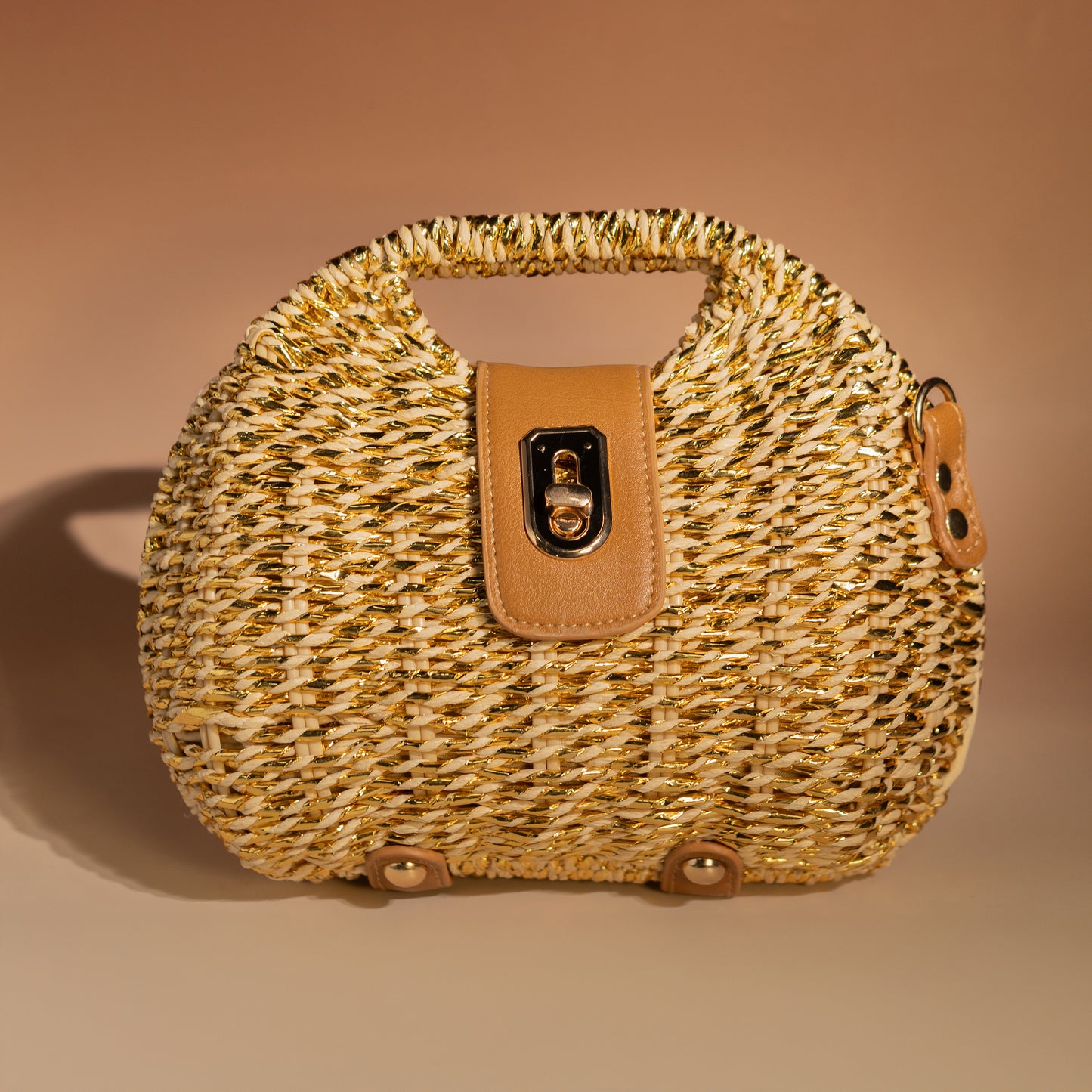 Bolso bandolero de ratan