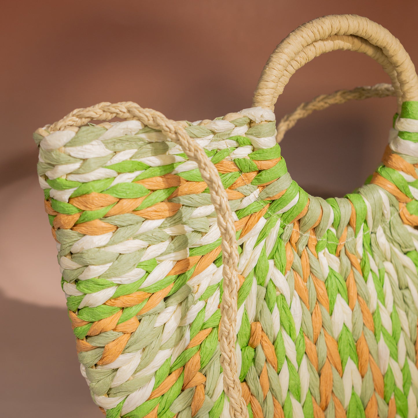 Bolso de mano de paja
