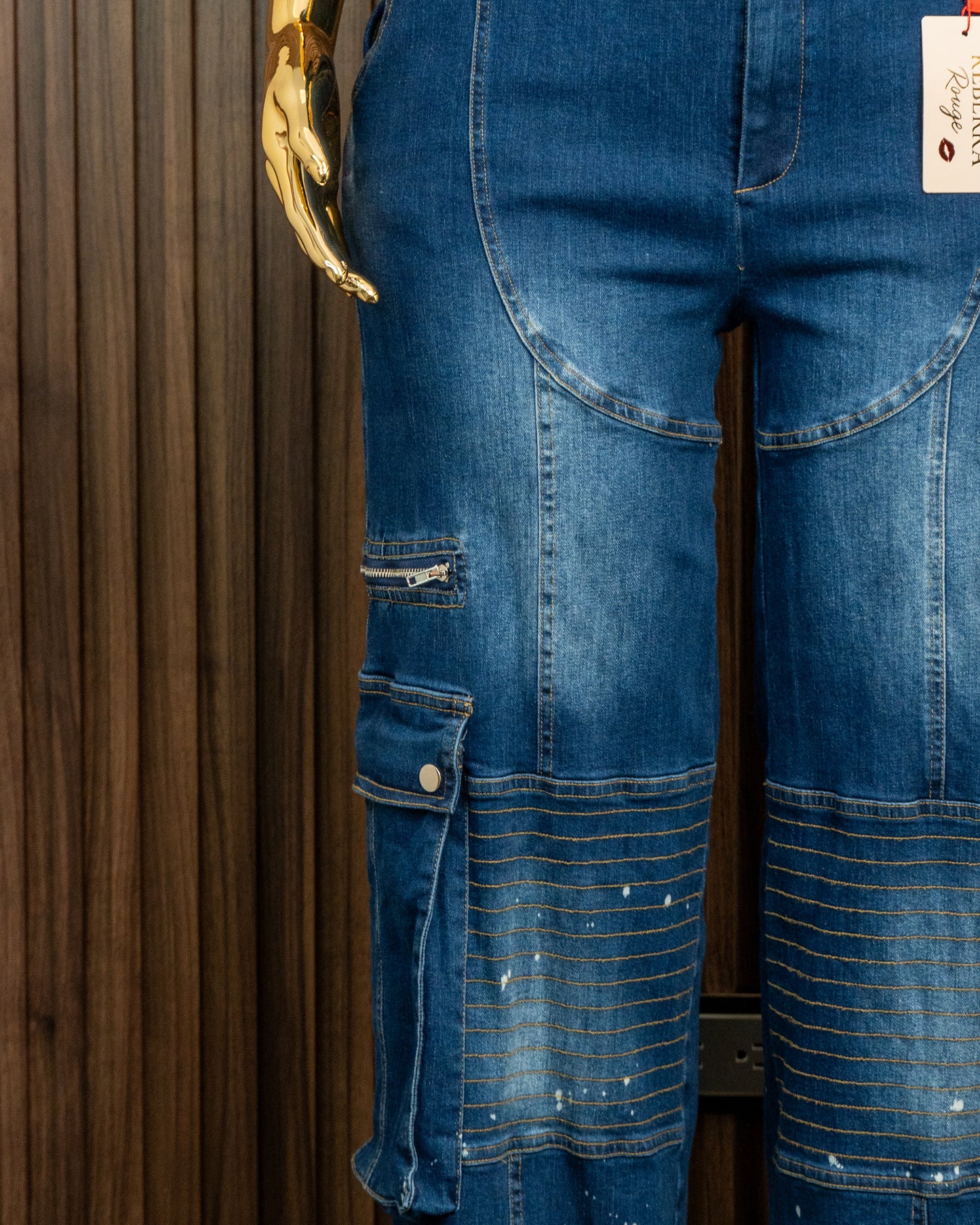 Conjunto jeans y top pintura