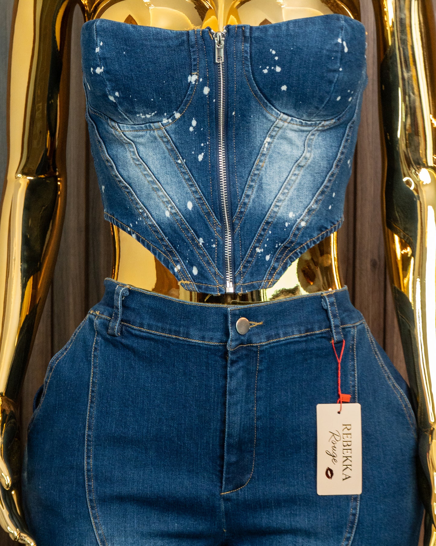 Conjunto jeans y top pintura