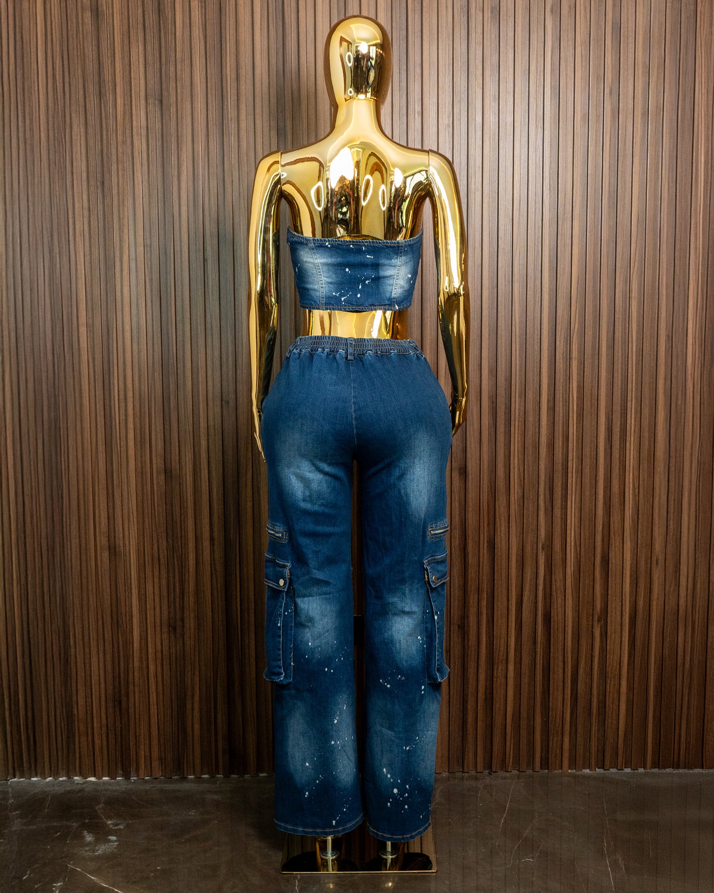 Conjunto jeans y top pintura