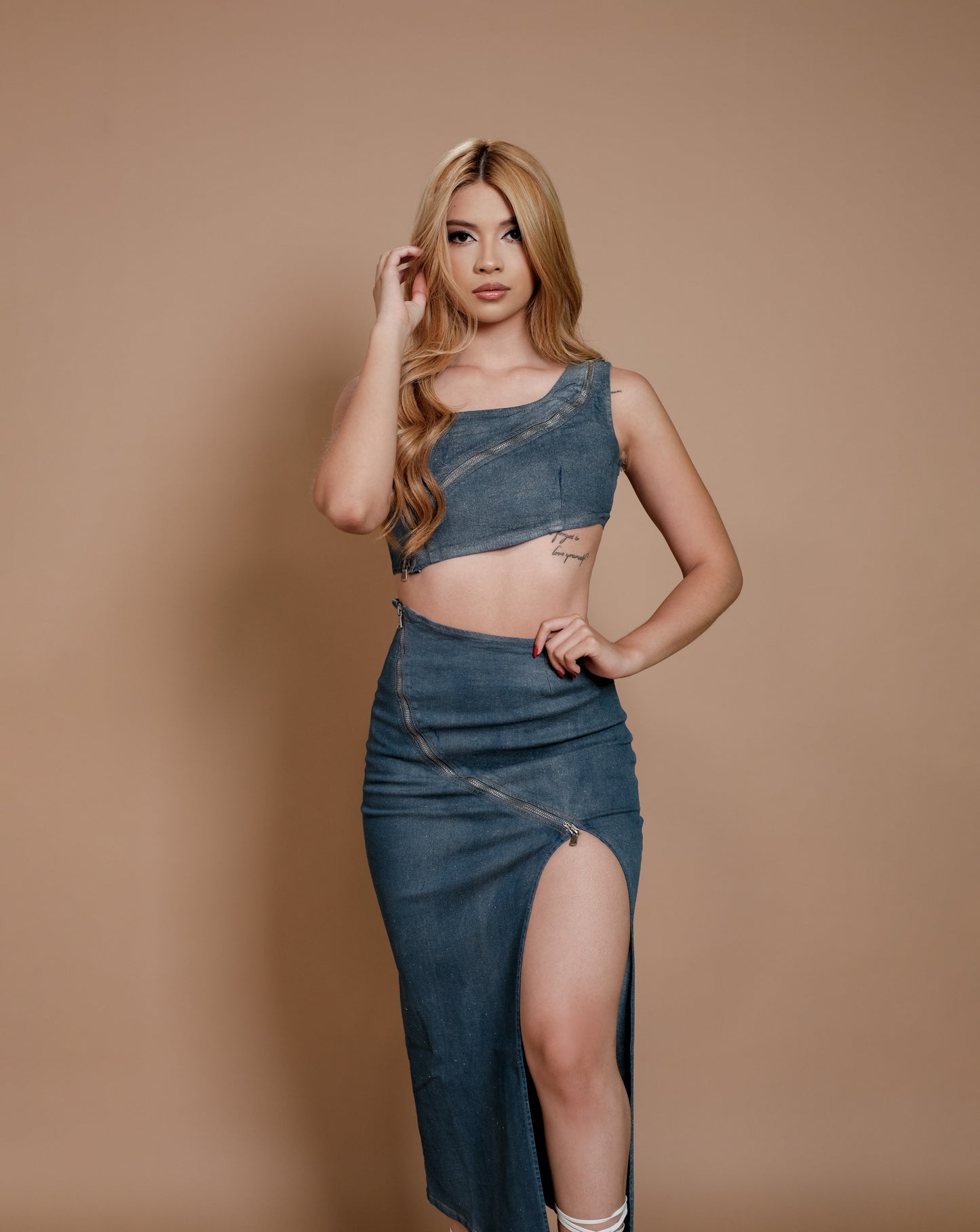 Conjunto de falda y top mezclilla
