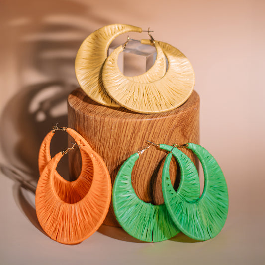Aretes de rafia